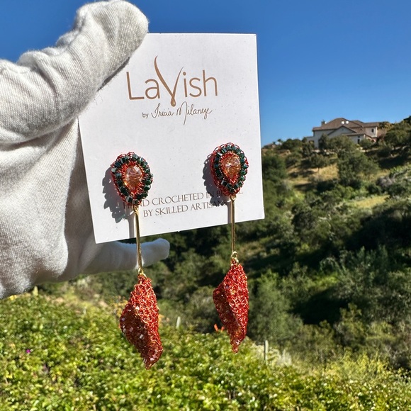 Lavish by Tricia Milaneze Tulip handmade crochet earrings - Picture 7 of 9